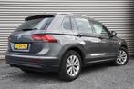 Volkswagen Tiguan 1.5 TSI Pano / Trekhaak / Massage Stoel /, Stof, Bedrijf, SUV of Terreinwagen, 750 kg