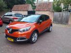 Renault Captur 1.2 TCE 120 EDC 2014, Auto's, Renault, 625 kg, Zwart, Stoelverwarming, Leder en Stof