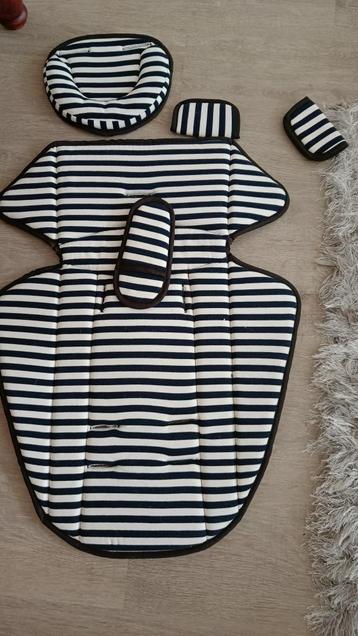 Regenhoes en bekleding WINGS Slee nieuw  beschikbaar voor biedingen