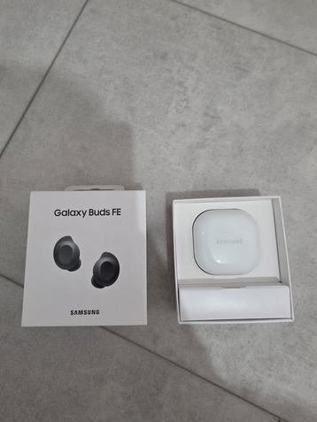 Samsung Galaxy Buds FE - Draadloze Oordopjes beschikbaar voor biedingen