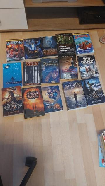Jeugd boeken  beschikbaar voor biedingen