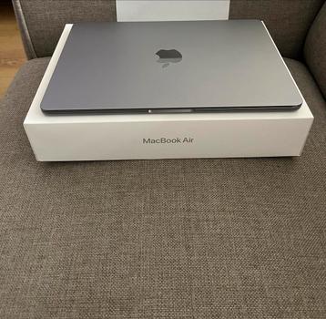 Apple Macbook Air M2 Bijna Nieuw beschikbaar voor biedingen