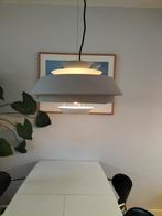 Grijze Schalenlamp - Stijlvol Deens design, Ophalen of Verzenden, Zo goed als nieuw, Modern, Minder dan 50 cm