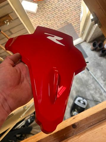 Bmw f900r seat cover (alie) beschikbaar voor biedingen