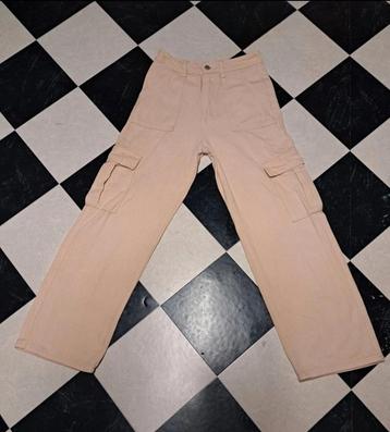 Stoere broek van 100% katoen beschikbaar voor biedingen