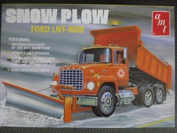 AMT: Snowplow Ford LNT-8000  beschikbaar voor biedingen