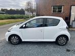 Toyota Aygo 1.0-12V Comfort ( Airco + Nieuwe apk ), Auto's, Voorwielaandrijving, Stof, Gebruikt, Zwart