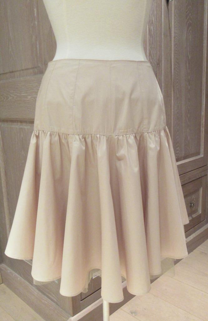 Nieuwe beige Isabell Kristensen rok, mt Medium, Kleding | Dames, Rokken, Nieuw, Maat 38/40 (M), Beige, Onder de knie, Verzenden