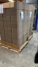 Dozen Dubbelgolf Kartonnen Dozen 277x217x245 mm Pallet, Ophalen