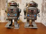 Robots 2 x., Antiek en Kunst, Ophalen of Verzenden