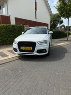 Audi Q3 2.0TFSI Quattro Gereviseerd motor GEEN OLIEVERBRUIK, Auto's, Audi, Navigatiesysteem, Zwart, 4 cilinders, Wit