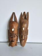 2 LEUKE HOUTEN MASKERS, Antiek en Kunst, Ophalen of Verzenden