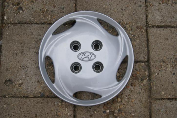1 losse originele wieldop Hyundai Excel 13 inch (Model 2), Auto diversen, Wieldoppen, Gebruikt, Ophalen of Verzenden