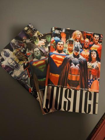 DC Comics Collectie - Hardcovers & Softcovers beschikbaar voor biedingen