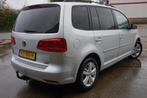 Volkswagen Touran 1.2 TSI Trendline Bluemotion 7p., Voorwielaandrijving, Euro 5, Stof, Zwart