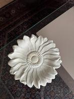 Vintage bord bloem, Overige materialen, Gebruikt, Ophalen of Verzenden, Bord(en)