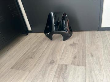 Windscherm laag getint beschikbaar voor biedingen