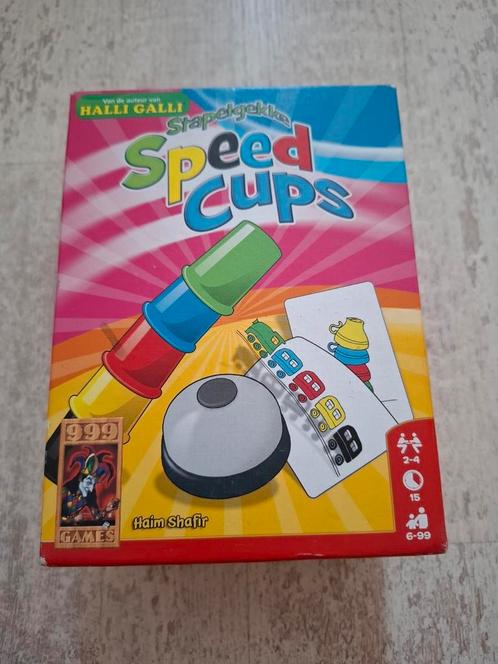 STAPELGEKKE SPEEDCUPS mooi spsl, Hobby en Vrije tijd, Gezelschapsspellen | Kaartspellen, Zo goed als nieuw, Een of twee spelers
