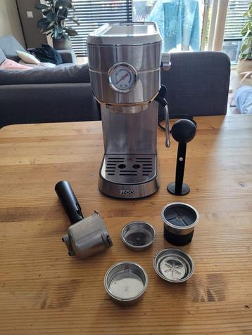 Moa pistonmachine  beschikbaar voor biedingen