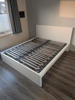 Bed ombouw wit inclusief twee instelbare lattenbodems, Huis en Inrichting, Ophalen, Gebruikt, Wit, Tweepersoons