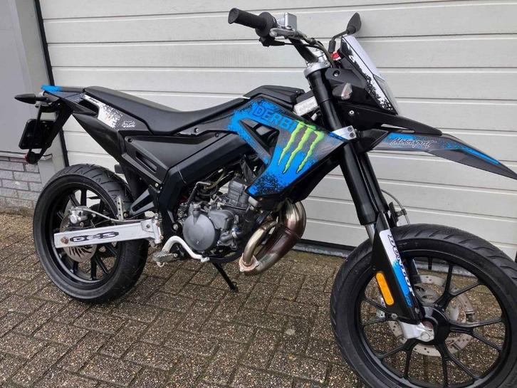 Derbi Senda SM 50 DRD schakelbrommer inclusief garantie!, Fietsen en Brommers, Brommers | Derbi, Gebruikt, Maximaal 45 km/u, Ophalen of Verzenden