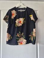 Only zwarte top met bloemen - Mt 42, Only, Zwart, Maat 42/44 (L), Ophalen of Verzenden
