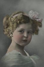 'BELGIE 1914 PORTRET MEISJE BLOND HAAR HAARBAND BLOEM, Verzamelen, Ansichtkaarten | Themakaarten, Ophalen, Voor 1920, Gelopen