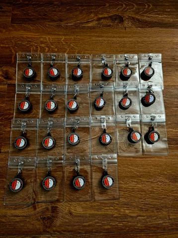 Feyenoord Pashouder Speldje beschikbaar voor biedingen