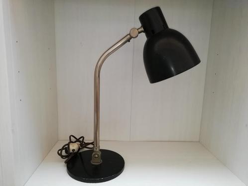 Industriële bureaulamp Hala uit de jaren '50, Huis en Inrichting, Lampen | Tafellampen, Gebruikt, Minder dan 50 cm, Metaal, Ophalen of Verzenden