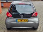 Toyota Aygo 1.0 12V Vvt-i 5DRS 2009 Groen, Voorwielaandrijving, 4 stoelen, Leder en Stof, 68 pk