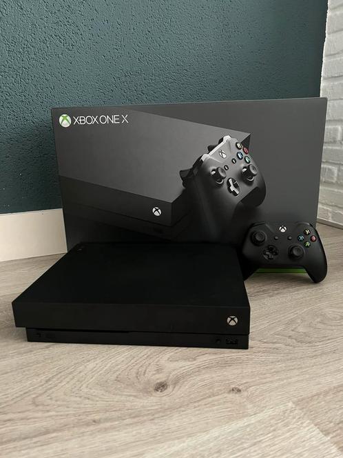 Xbox One X +40 Games: RDR2, Resident Evil, Witcher 3!, Spelcomputers en Games, Spelcomputers | Xbox One, Gebruikt, Xbox One, Met 1 controller