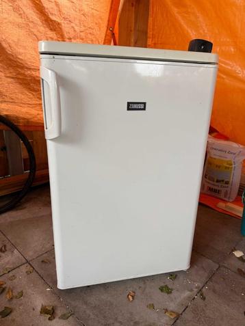 Zanussi tafelmodel koelkast beschikbaar voor biedingen