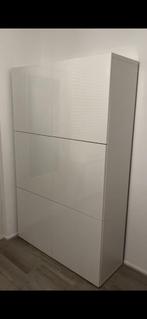 Besta voorraadkast met hoogglans-wit deuren., Ophalen, Met deur(en), 100 tot 150 cm, Zo goed als nieuw