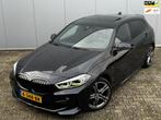 BMW 1-serie 118i M SPORT EXECUTIVE EDITION VIRTUAL PANORAMAD, Auto's, BMW, 65 €/maand, 136 pk, Gebruikt, Leder en Stof
