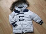 stoere witte jas, maat 104, Kinderen en Baby's, Kinderkleding | Maat 104, Ophalen of Verzenden, Zo goed als nieuw, Jongen, Jas