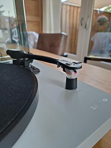 Lenco LS 50 beschikbaar voor biedingen