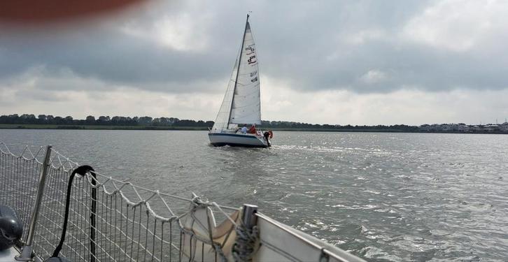 Koopje: Dehler 25, Watersport en Boten, Kajuitzeilboten en Zeiljachten, Gebruikt, Polyester, Benzine, Ophalen