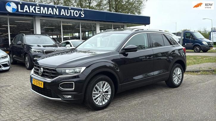 Volkswagen T-Roc 1.0 TSI Style Navi Pano LED Blackline Huurk, Auto's, Volkswagen, Bedrijf, Te koop, T-Roc, ABS, Adaptive Cruise Control
