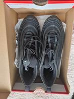 Nike schoenen maat 40, Kleding | Heren, Ophalen of Verzenden, Zo goed als nieuw, Zwart
