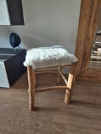 Krukje met bont kleedje, Ophalen, Gebruikt, Wit, Landelijk