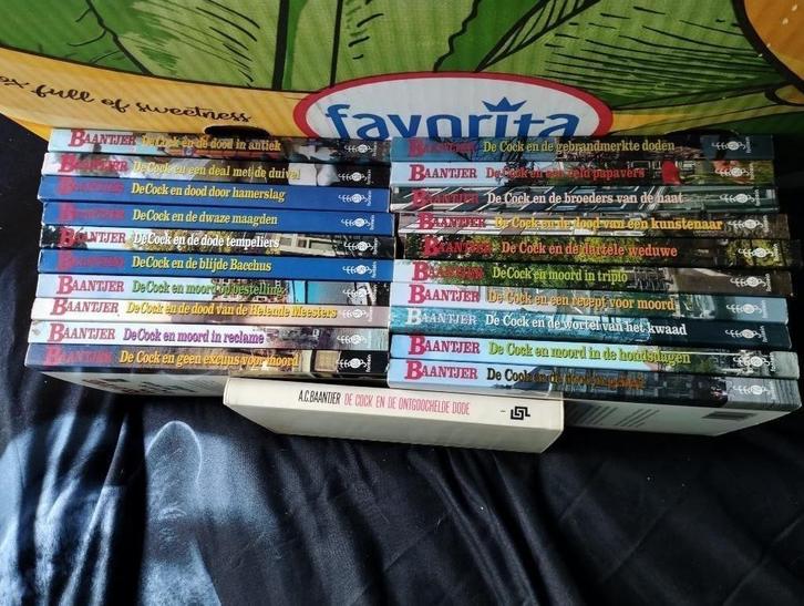 Baantjer paperbacks, Boeken, Detectives, Zo goed als nieuw, Ophalen