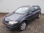 Renault Mégane Grand Tour 2.0-16V Tech Line ( APK KEURING B, Gebruikt, 4 cilinders, Parkeersensor, Origineel Nederlands