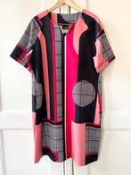 Ophilia jurk rood/roze/zwart, maat 1 (40/42), Kleding | Dames, Jurken, Maat 42/44 (L), Nieuw, Ophalen of Verzenden, Knielengte