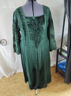 groene jurk van Holy Clothing, Kleding | Dames, Nieuw, Groen, Ophalen of Verzenden, Onder de knie