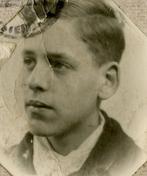 Persoonsbewijs Kind Jongen 1944 Amsterdam, Verzenden, Nederland, Foto of Poster