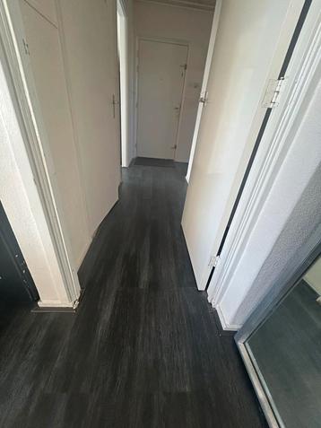 Gratis Laminaat 50m2 - Prima Staat - Zelf Ophalen beschikbaar voor biedingen