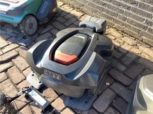 Husqvarna 420. Robotmaaier., Tuin en Terras, Robotmaaiers, Zo goed als nieuw, Ophalen