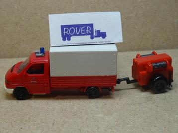 WIKING 1:87, VW + Aanhanger Brandweer "BERLIJN", Zie Foto`s beschikbaar voor biedingen