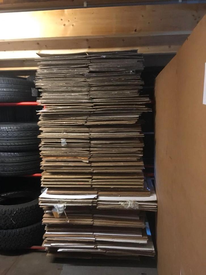 Grote stevige dozen, ideaal voor verhuizen, Doe-het-zelf en Verbouw, Kratten en Dozen, Zo goed als nieuw, Doos, 50 tot 75 cm, Minder dan 35 cm