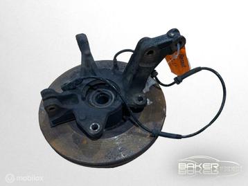 Fusee linksvoor Renault Clio Estate IV 0.9 TCe ('13-'20) beschikbaar voor biedingen